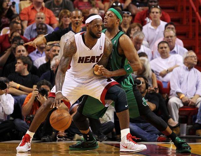 在足球比赛 在足球比赛