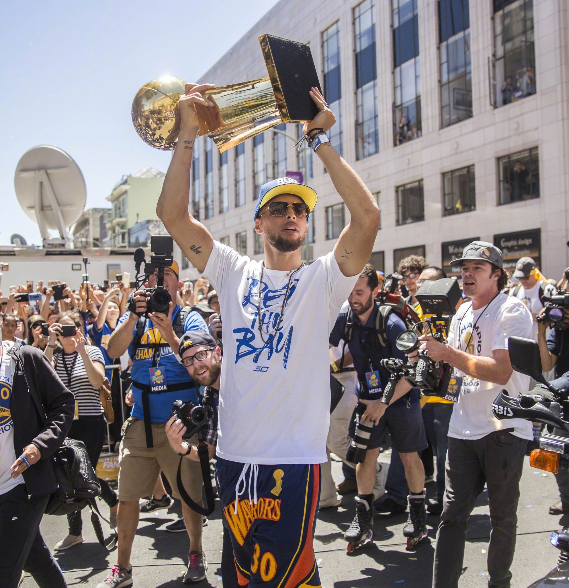 会新闻时应 会新闻时应