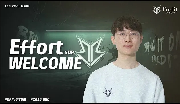 C罗补时造点，他走到马内身边让马内来主罚.